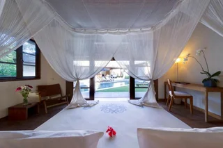Керобокан: Antara Villa