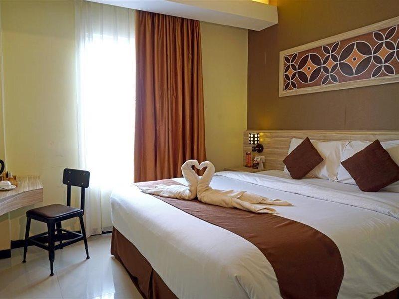 Суракарта: Red Chillies Hotel
