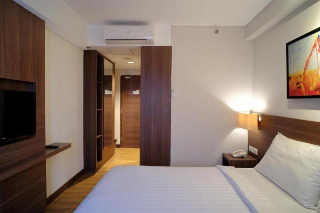 Депок: Next Hotel Yogyakarta