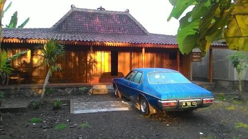 Батуретно: Rumah Limas