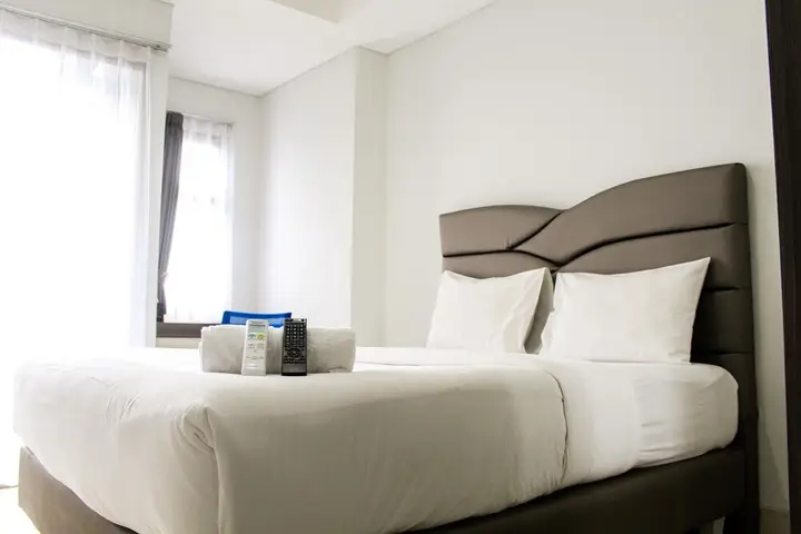 New Furnished City View Studio Apartment @ Springwood Residence By Travelio — фото 1