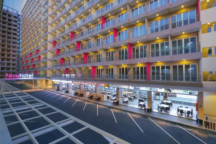 Батам: favehotel Nagoya Batam