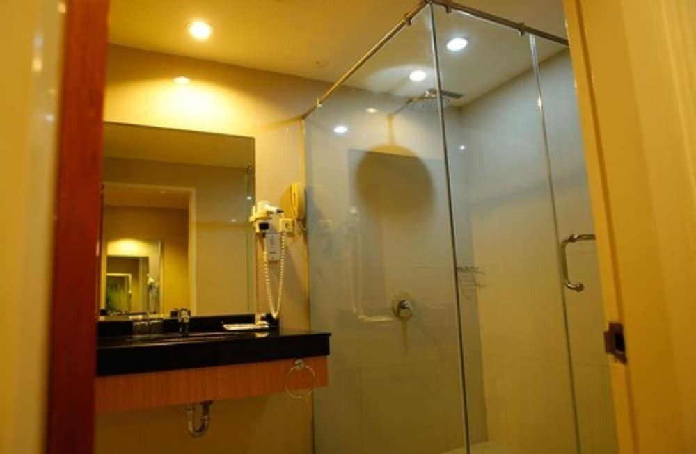 Сурабая: Horison Suites Surabaya