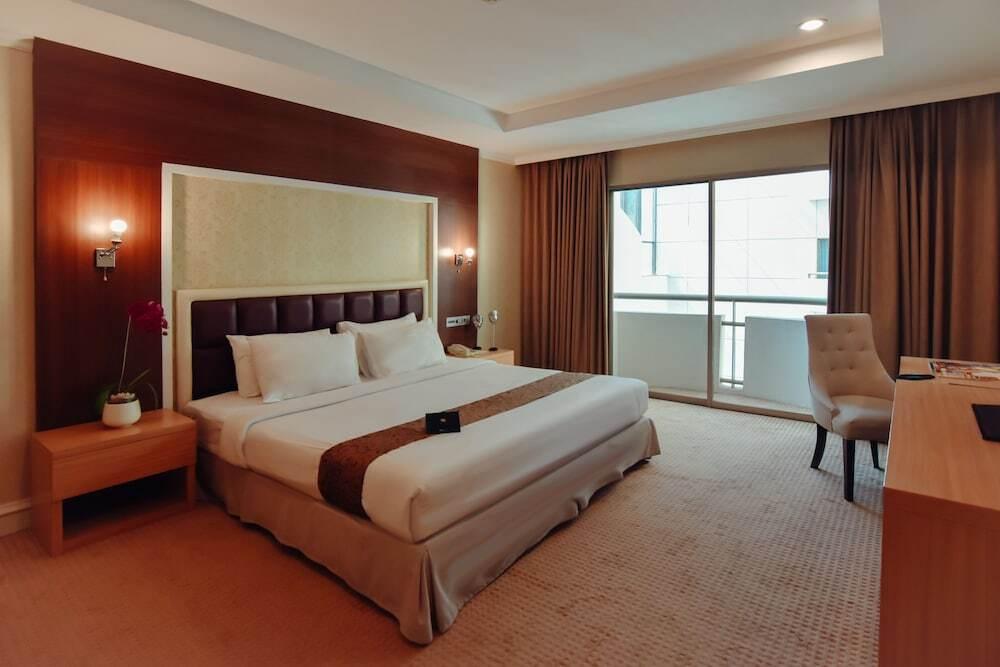 Сурабая: Horison Suites Surabaya