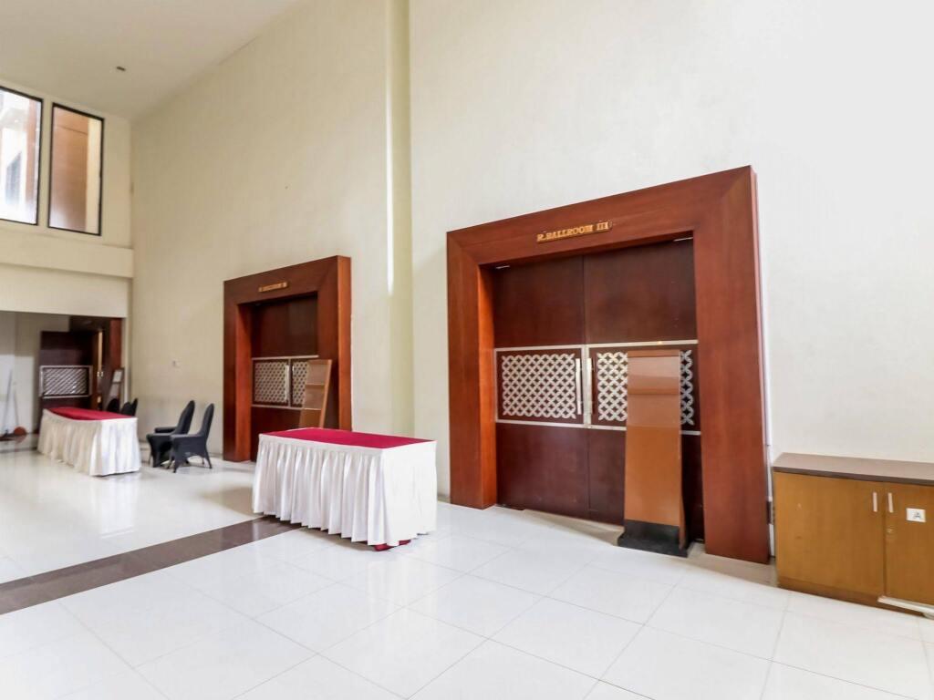 Депок: Nida Rooms Colombo Komplek Karang Marang