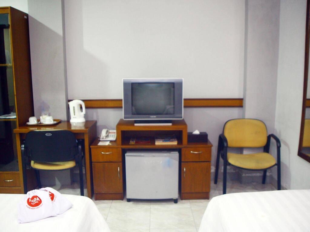 Депок: Nida Rooms Colombo Komplek Karang Marang
