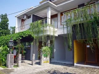 Депок: Embe Joglo Homestay