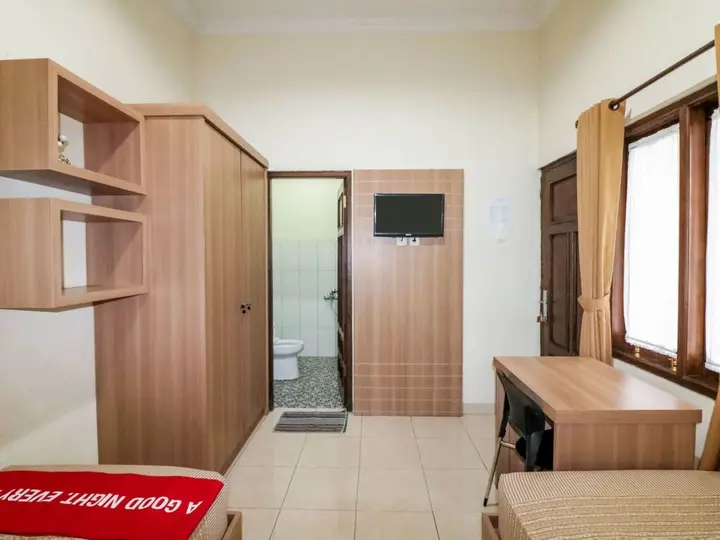 Депок: Embe Joglo Homestay
