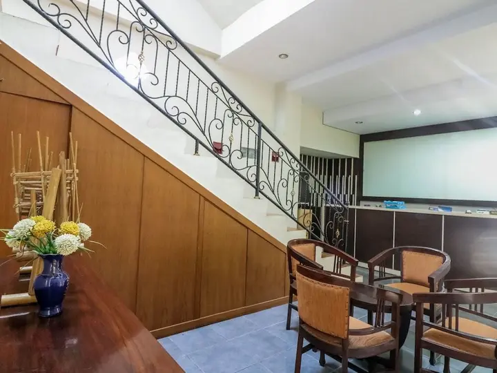 Депок: NIDA Rooms Depok Museum Affandi
