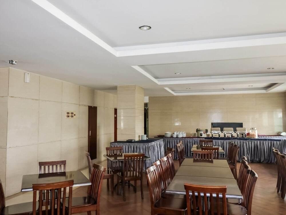 Медан: NIDA Rooms Lapangan Medan Petisah