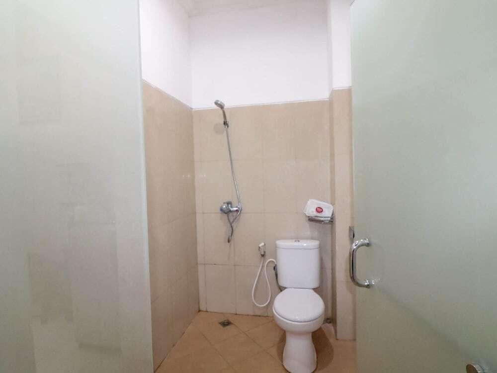 Депок: RedDoorz near Terminal Condong Catur 2
