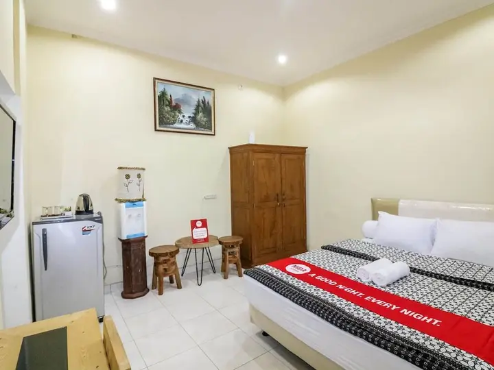 Депок: RedDoorz near Terminal Condong Catur 2