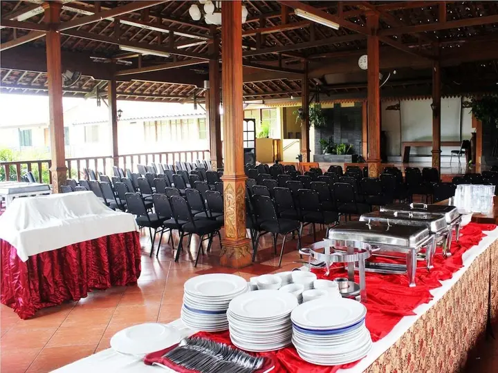 Депок: NIDA Rooms Ring Road Utara 186