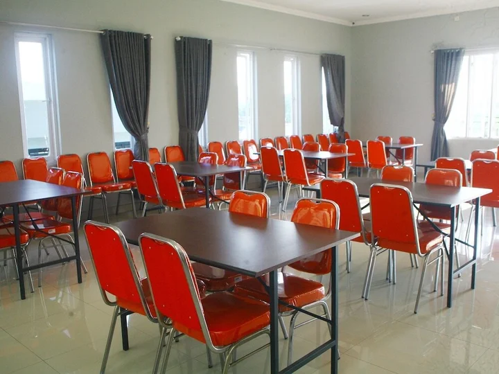 Батуретно: Nida Rooms Tata Bumi Godean