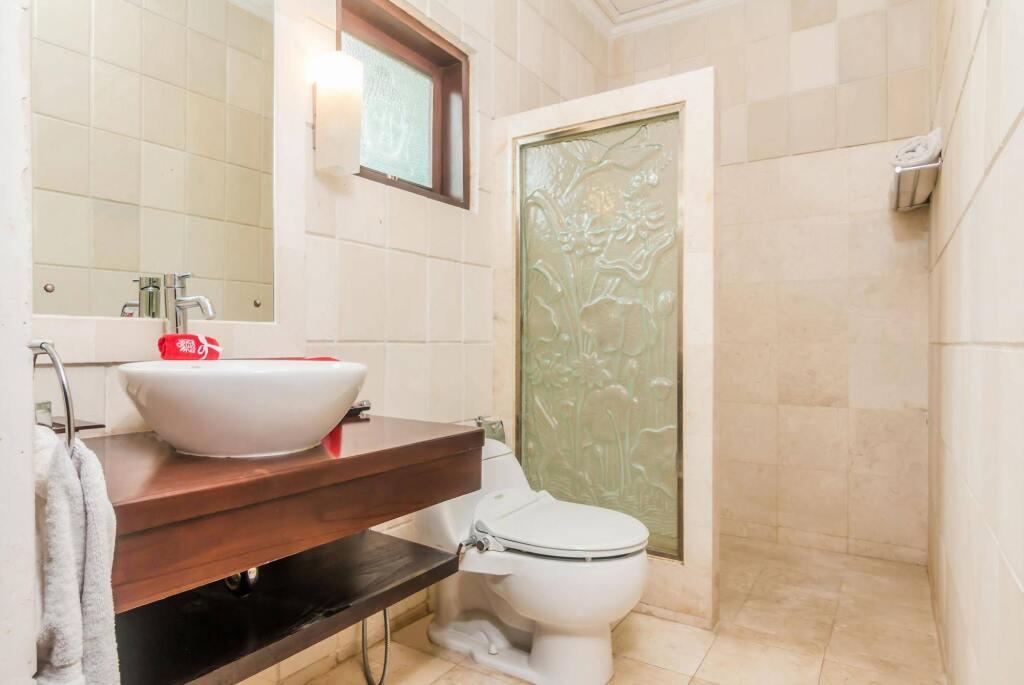 Керобокан: ZEN Rooms Seminyak Kuwum II