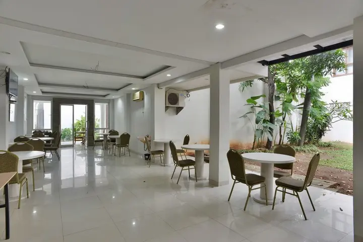 Джакарта: ZEN Rooms Basic Kelapa Dua Kebon Jeruk