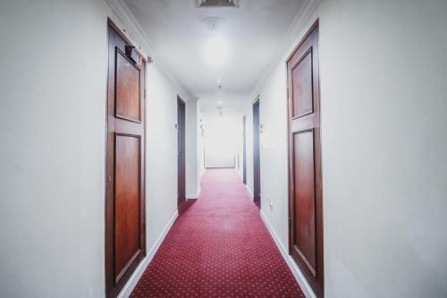 Макассар: Reddoorz Premium @ Losari Area