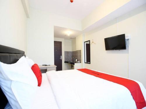 Депок: RedDoorz Plus @ Laksda Adisucipto Street