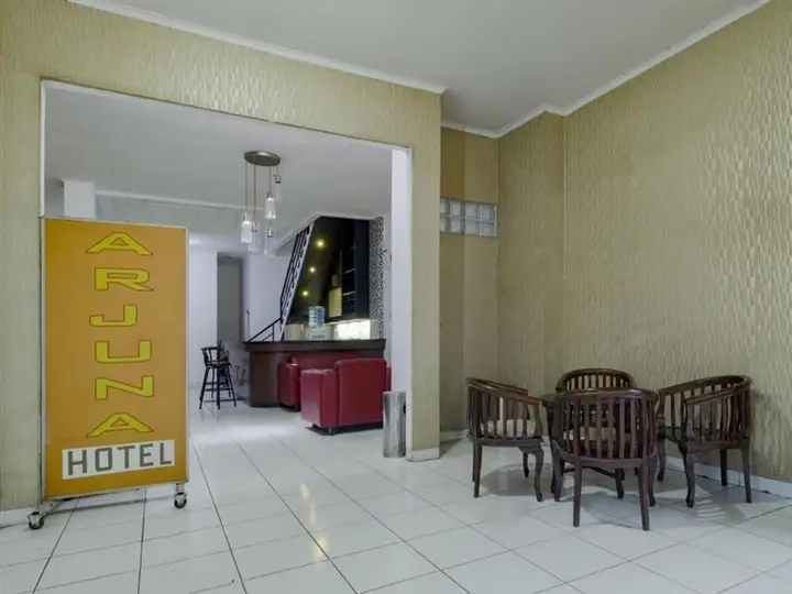 Zen Rooms Hotel Arjuna Bekasi — фото 4