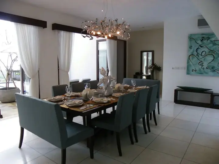 Унгасан: Villa Amanie