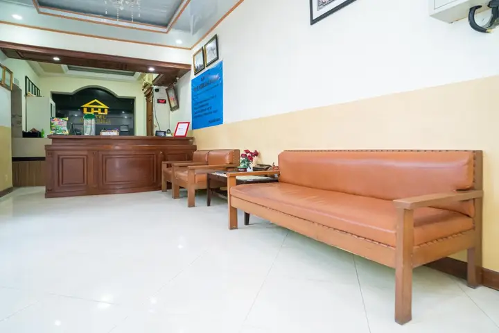 RedDoorz Plus Syariah @ Jalan Dokter Wahidin Bojonegoro — фото 2