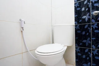 Суракарта: RedDoorz @ Kratonan Solo