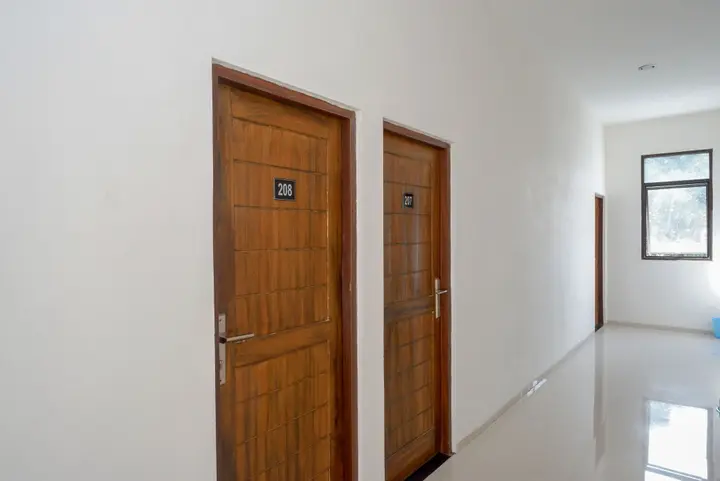 Суракарта: RedDoorz @ Kratonan Solo