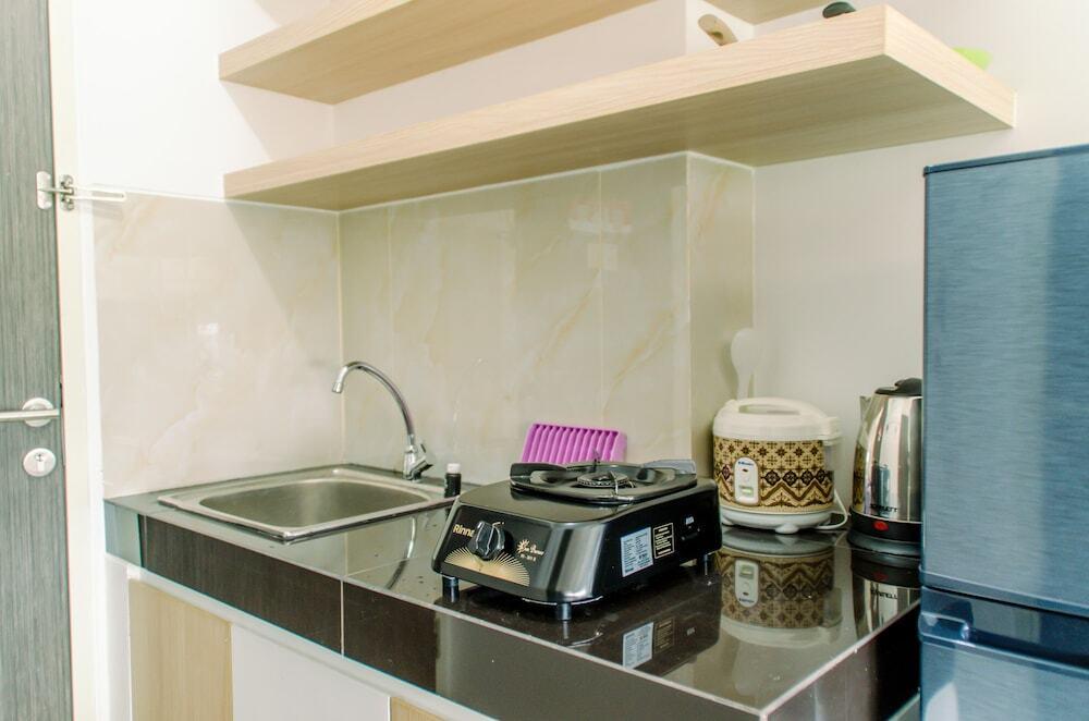 Legok: Warm And Simply Studio At Serpong Garden Apartment