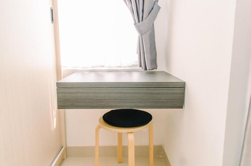 Restful And Comfy Studio At Serpong Garden Apartment — фото 5