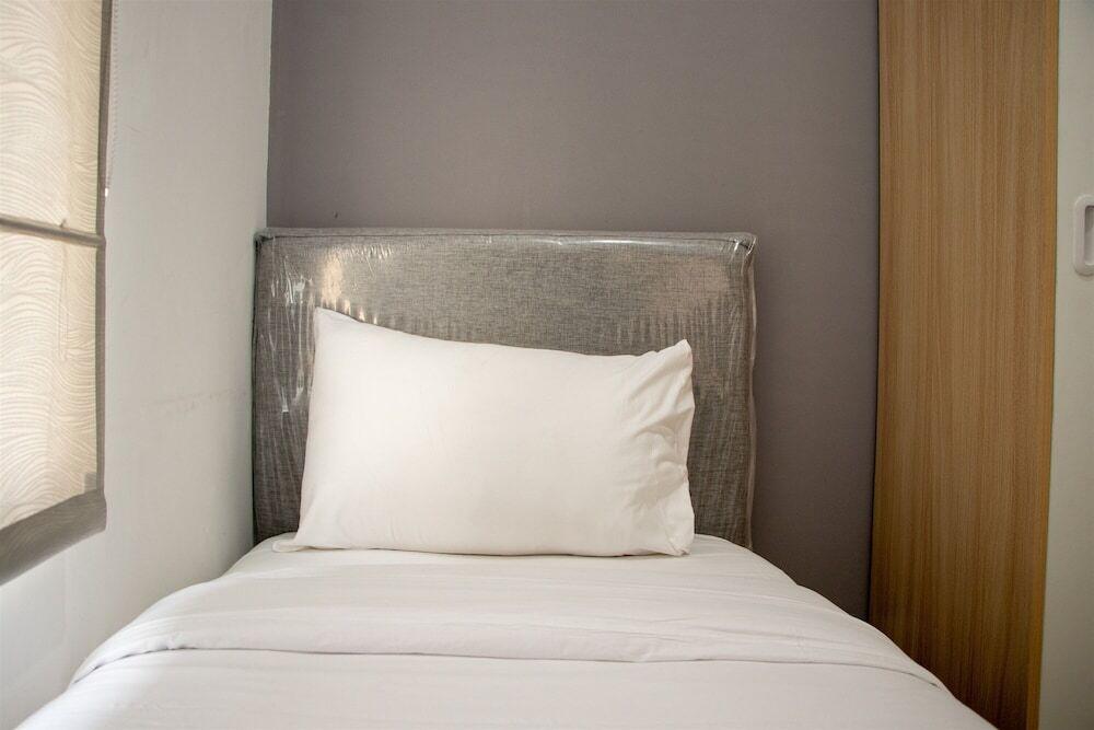 Nice And Comfort 2Br At Serpong Garden Apartment — фото 3