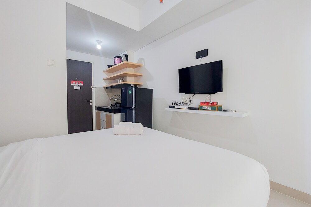Comfy And Minimalist Studio At Serpong Garden Apartment — фото 3