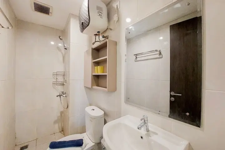 Nice And Comfort 1Br At Serpong Garden Apartment — фото 6
