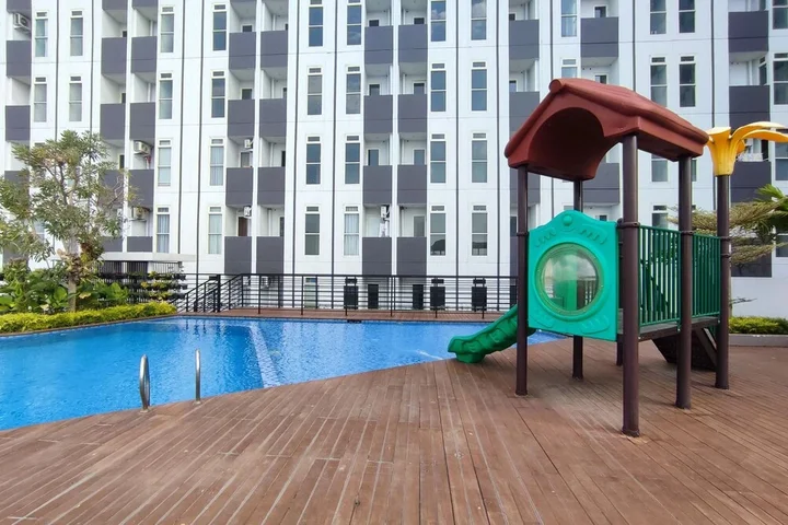 Семаранг: Comfortable And Modern 1Br Without Living Room At Amartha View Apartment