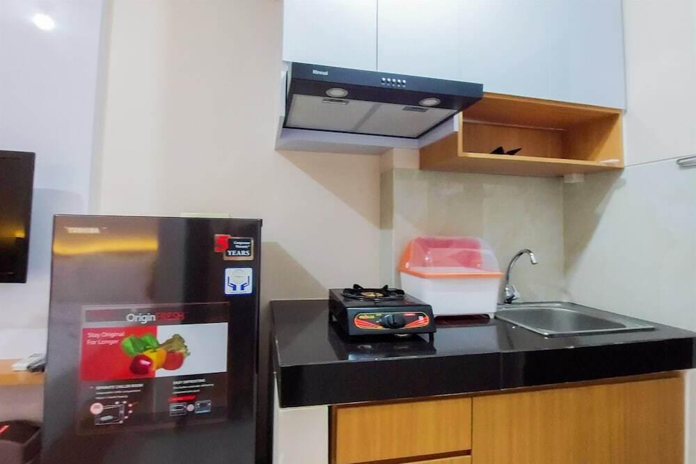 Legok: Minimalist Studio Apartment At Serpong Garden