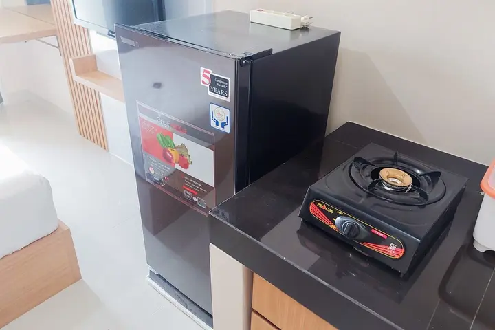 Legok: Minimalist Studio Apartment At Serpong Garden