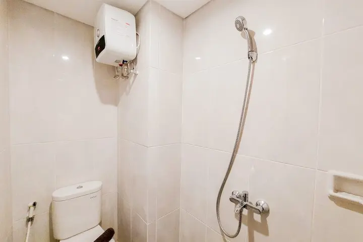 Legok: Minimalist Studio Apartment At Serpong Garden