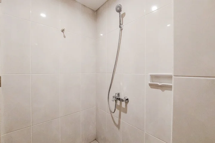 Legok: Enjoy Living And Warm Studio At Serpong Garden Apartment