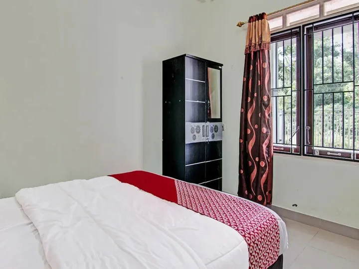 Пеканбару: Oyo 91642 Fhazel Residence Syariah