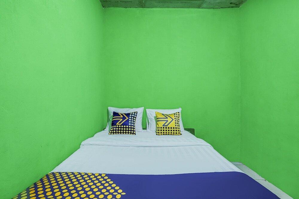 Батуретно: OYO Homes 90996 Desa Wisata Pulesari Syariah