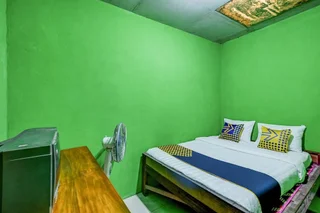 Батуретно: OYO Homes 90996 Desa Wisata Pulesari Syariah