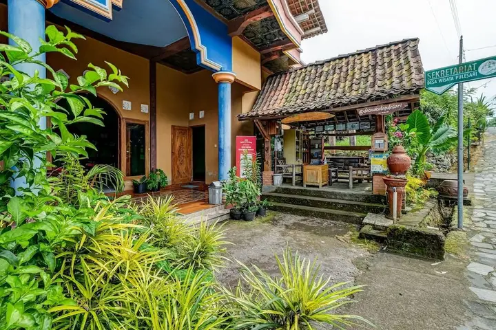 OYO Homes 90996 Desa Wisata Pulesari Syariah — фото 1