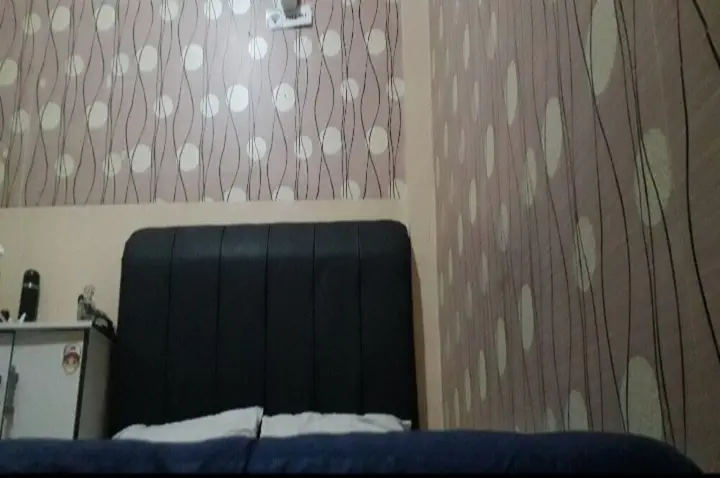 Караванг: OYO 90706 Kost Alam Jaya Syariah