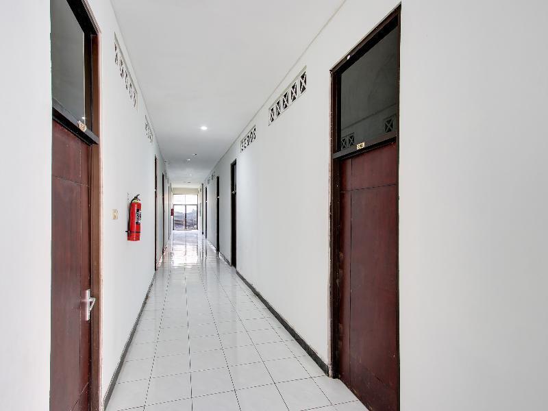 Семаранг: OYO 91473 Wisma Husada 1 Semarang