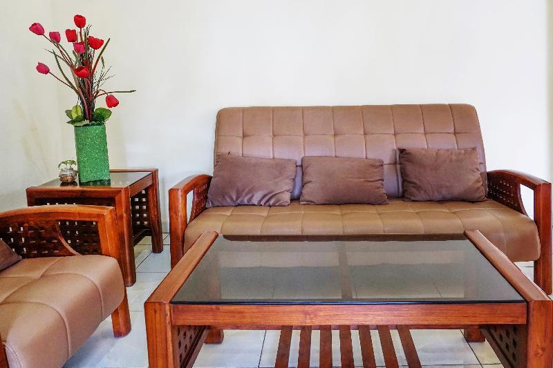 Маланг: Super OYO Flagship 90723 Berlima Guest House Syariah