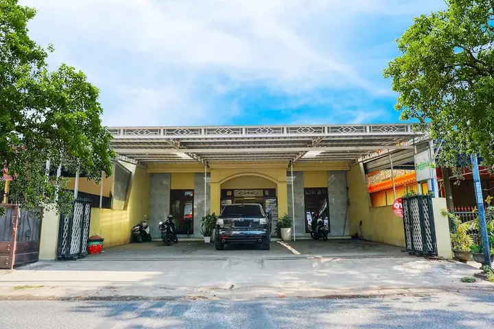 Super OYO Flagship 90723 Berlima Guest House Syariah — фото 1