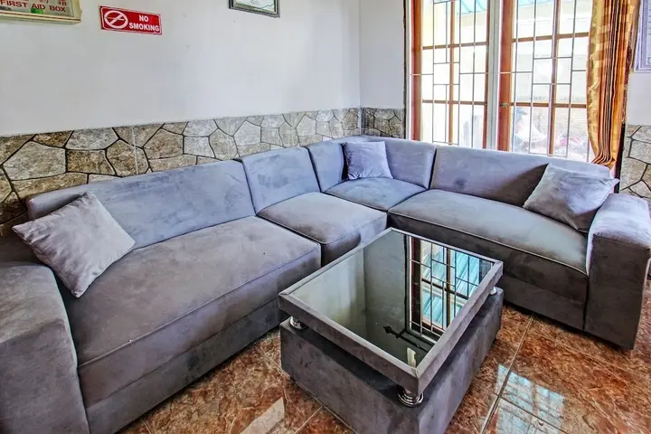 Прайя: OYO 92059 Archi Homestay