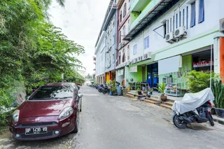 Батам: SPOT ON 91879 Emes Jaya Homestay
