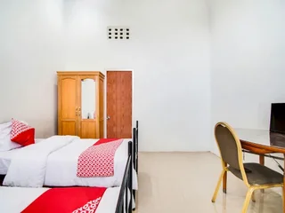Пеканбару: Oyo 91514 Gedung Putih Inn Syariah