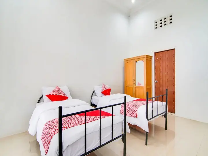 Пеканбару: Oyo 91514 Gedung Putih Inn Syariah