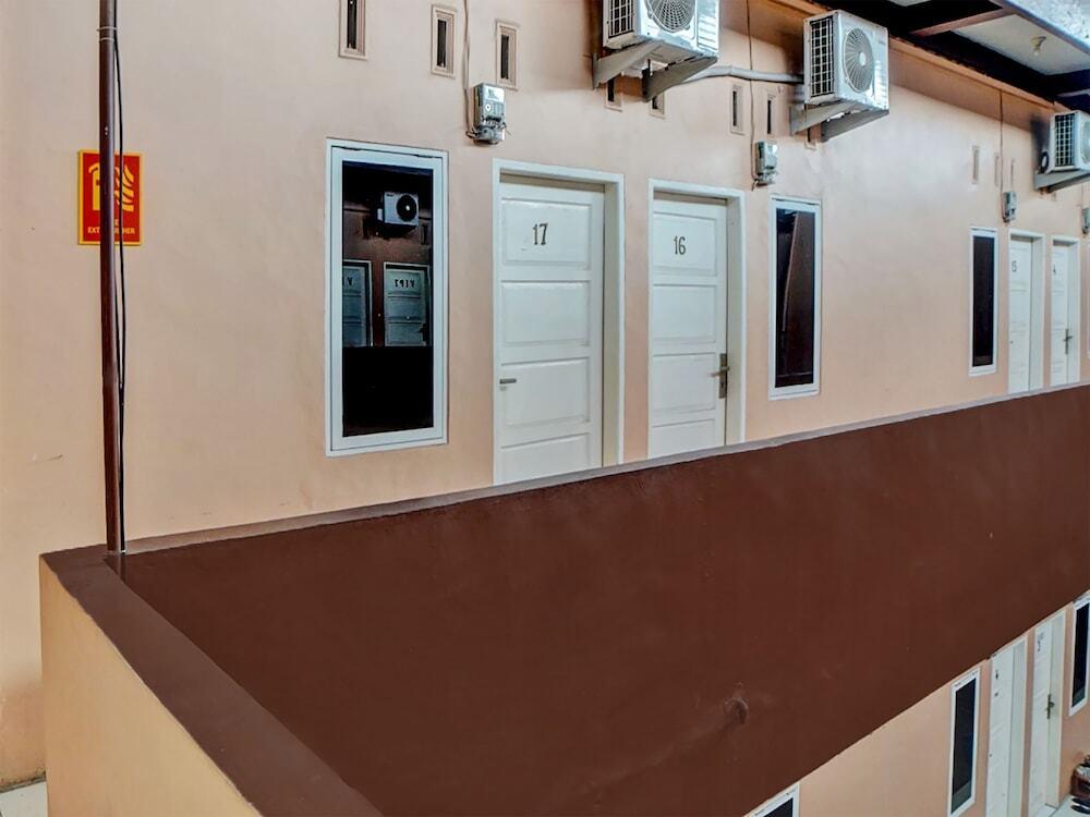 Медан: Oyo 91700 N Guesthouse